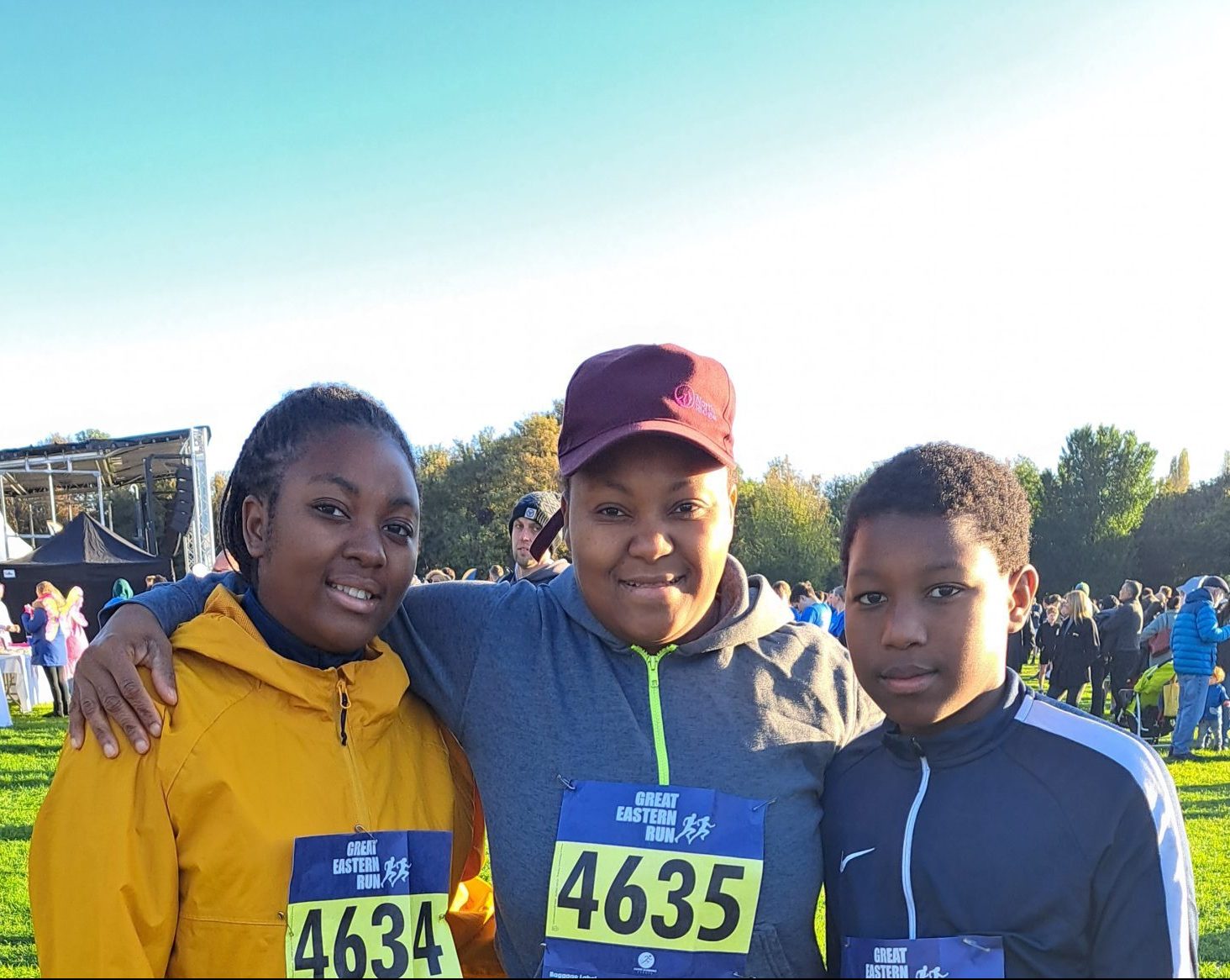 Picture of Thando, her mother and her brother before the race